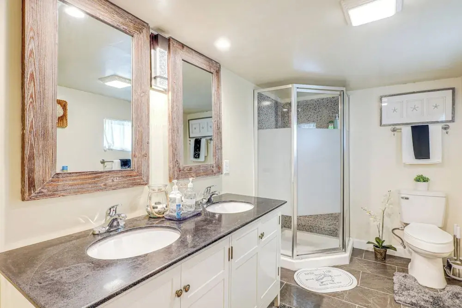 Pensacola Home on 1 Acre w/ Large Yard & Grill!