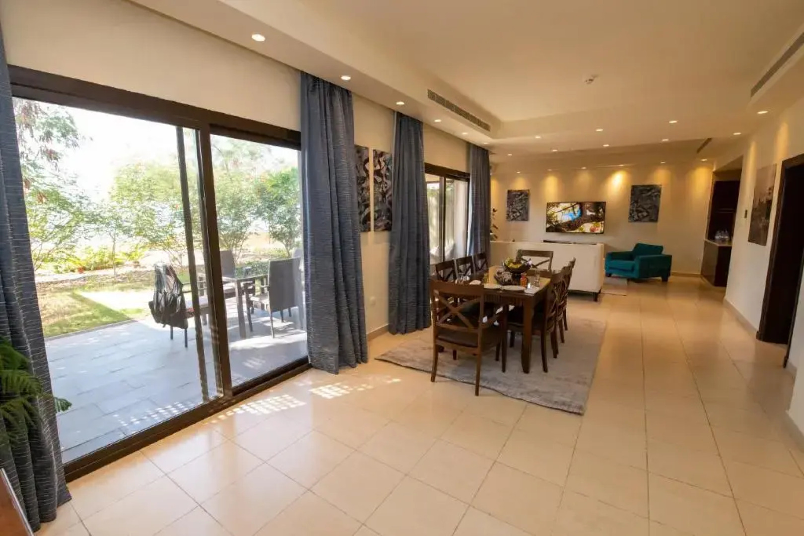 Golden Tulip Sharma Resort