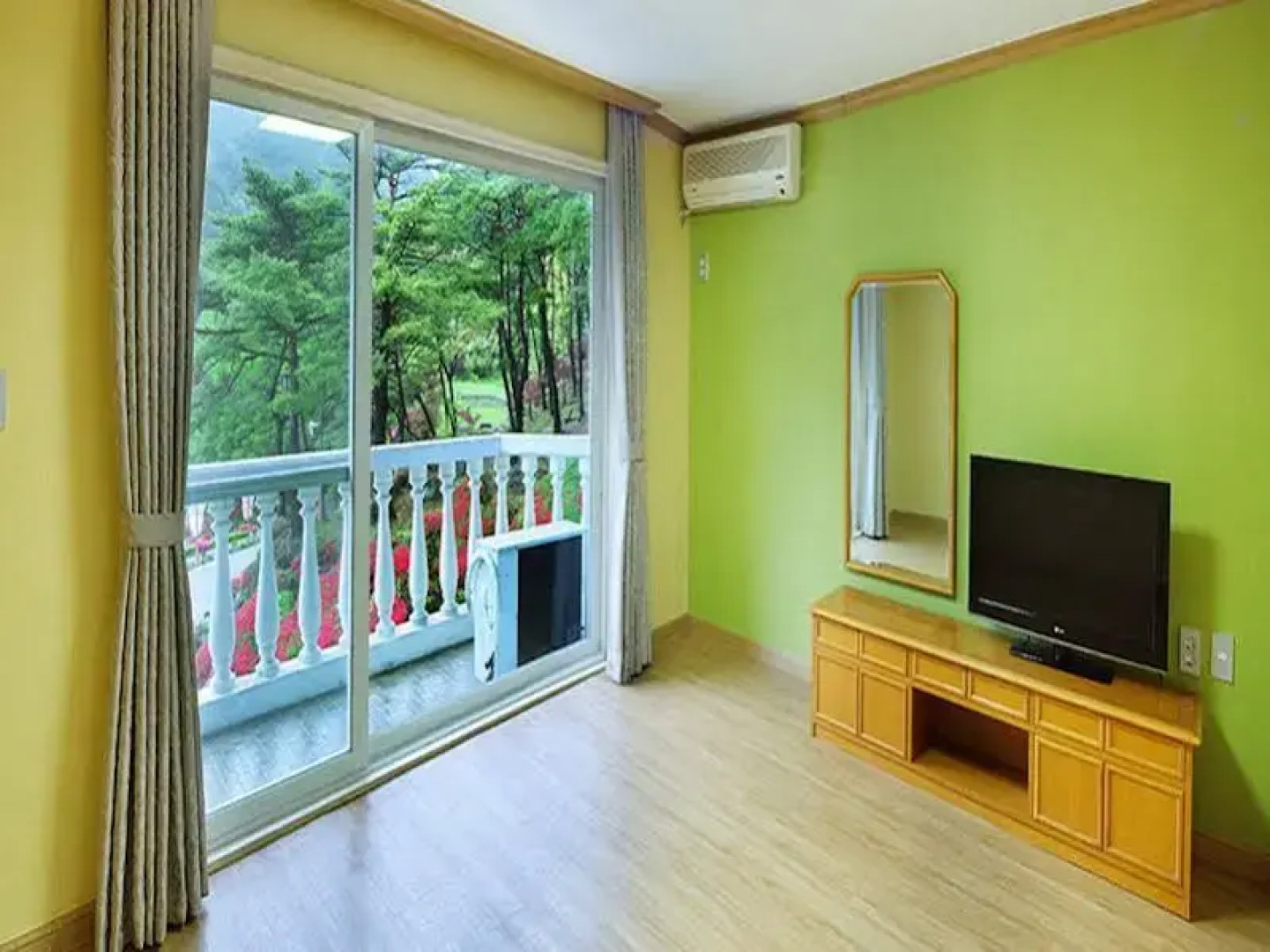 Hanwha Resort Jirisan