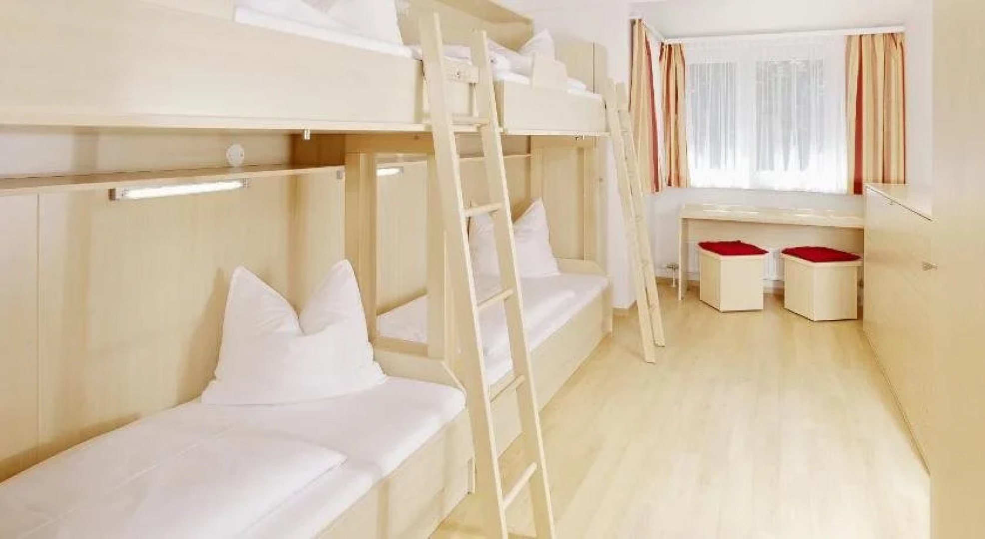 Jugendgaestehaus Youth Hostel