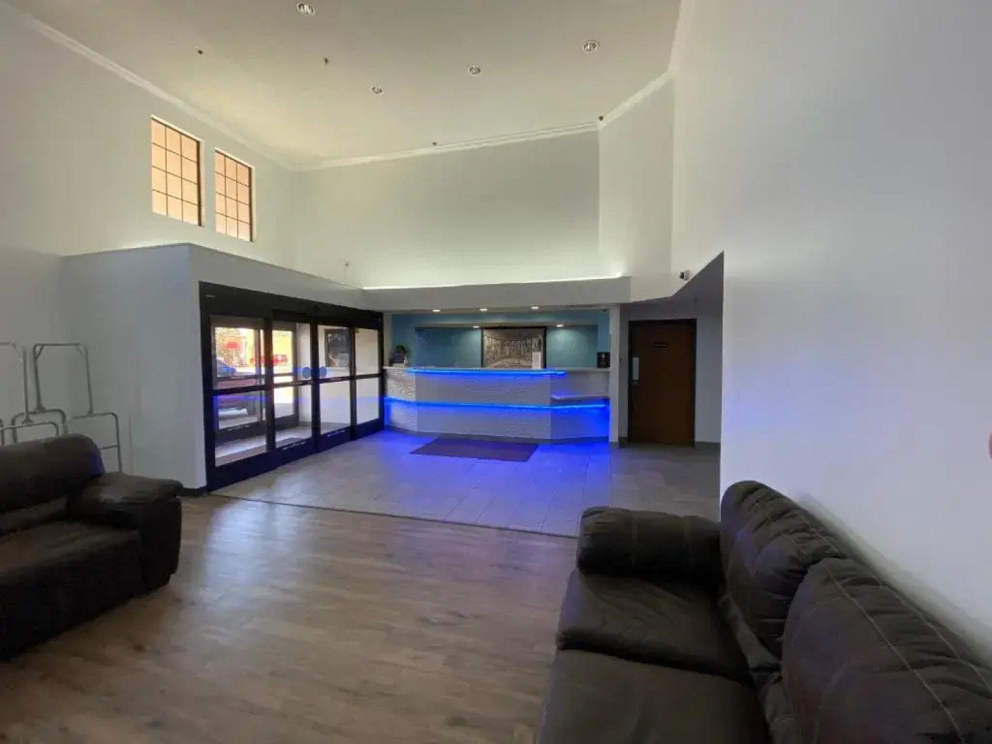 Super 8 Olive Branch