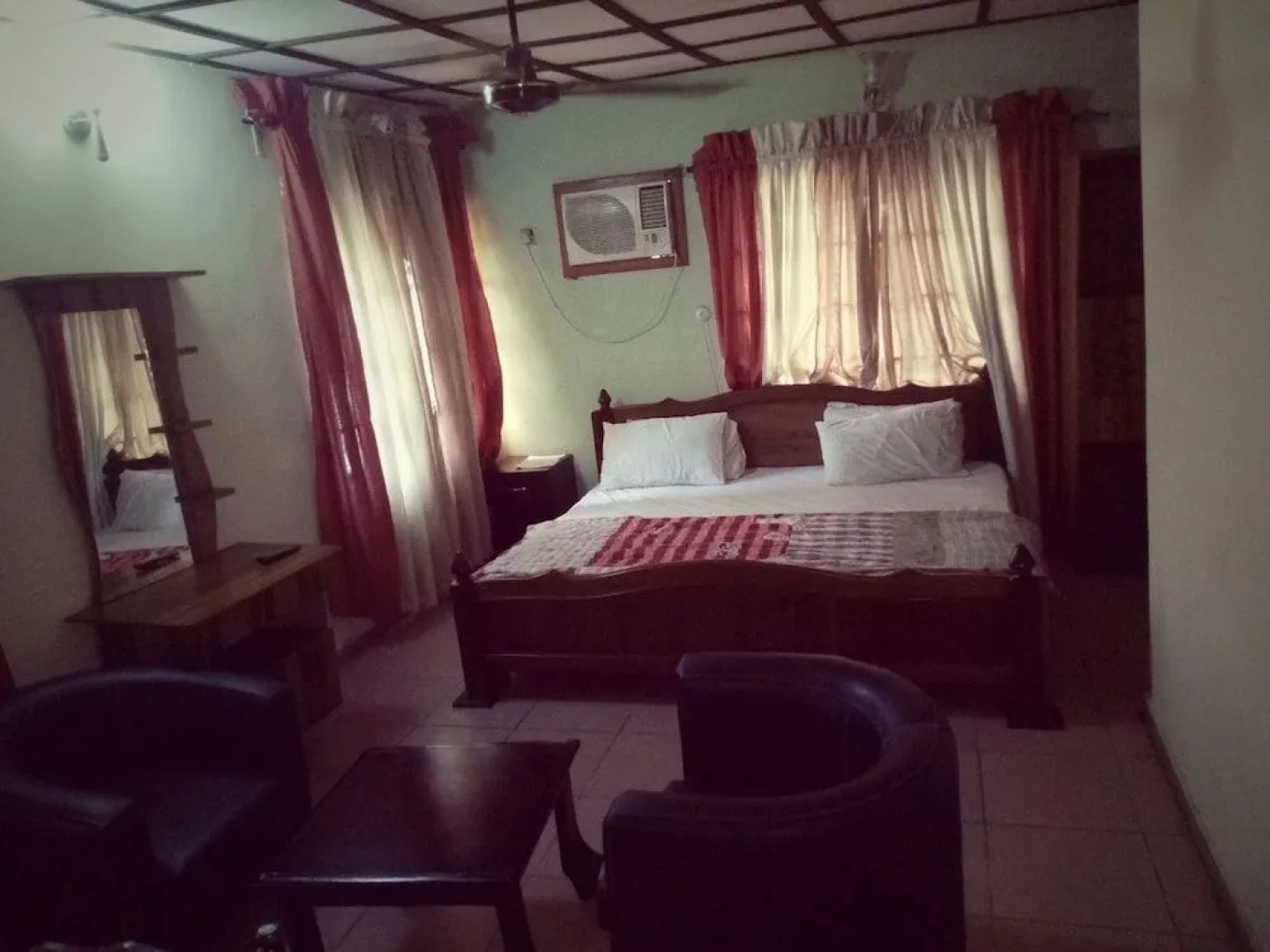 Bv.Standard Executive Suite