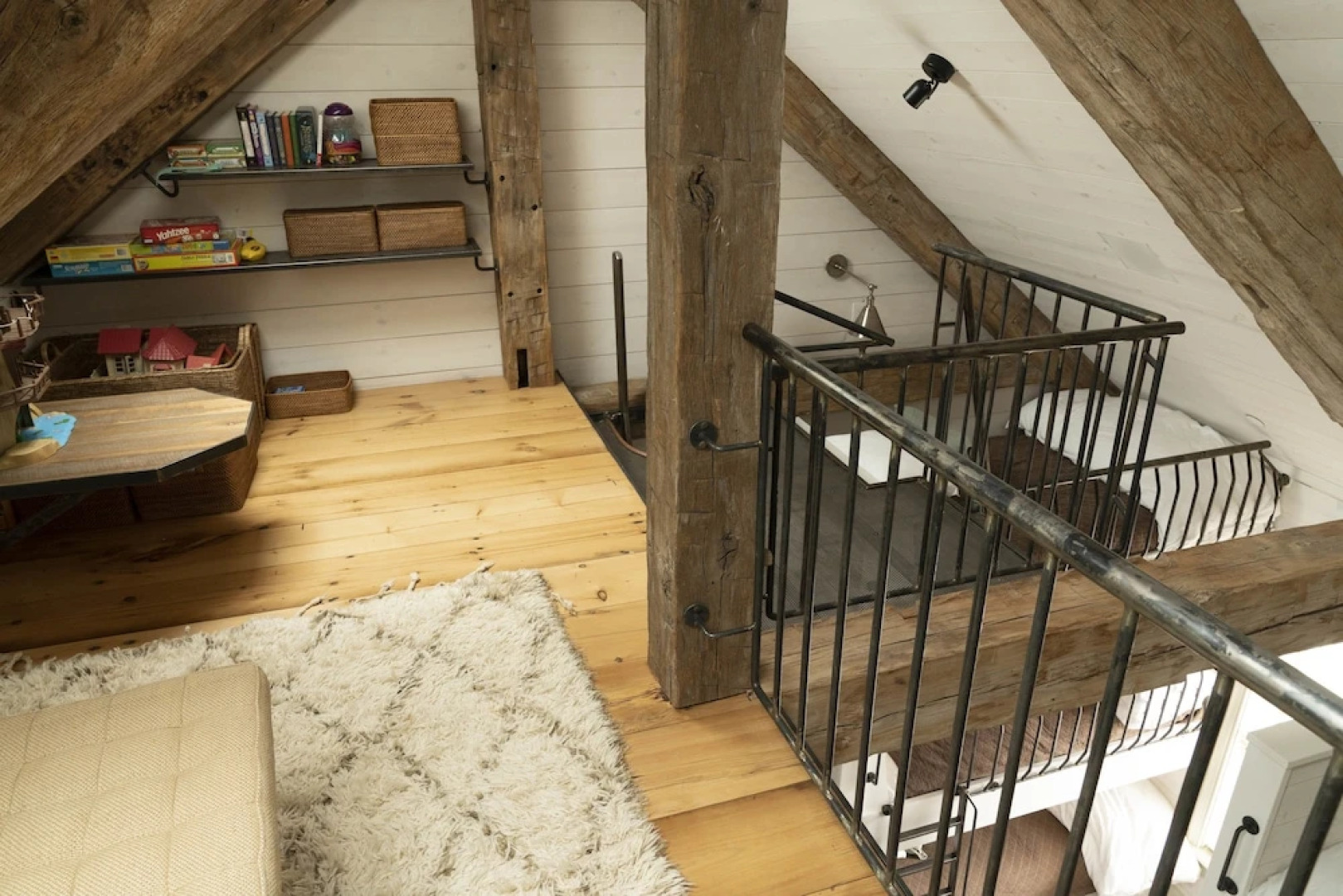 Eleven Scarp Ridge Lodge