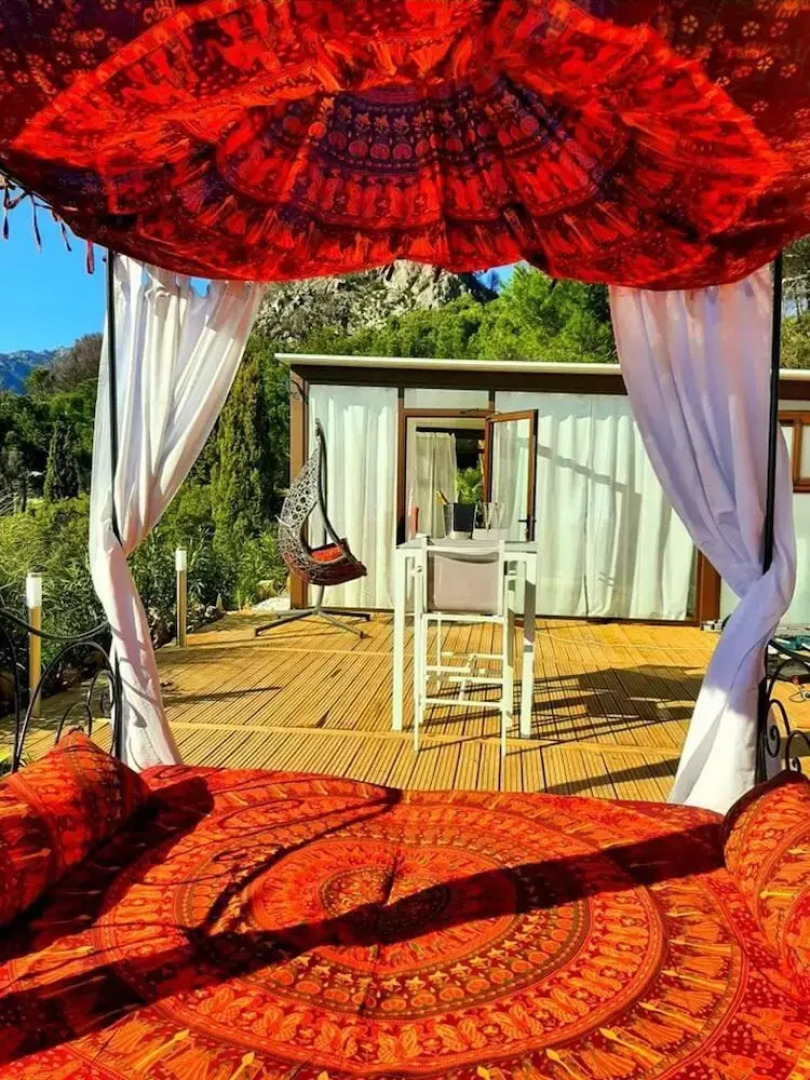 1 Bed, Sleeps 2, Tennis, Pool, Sauna