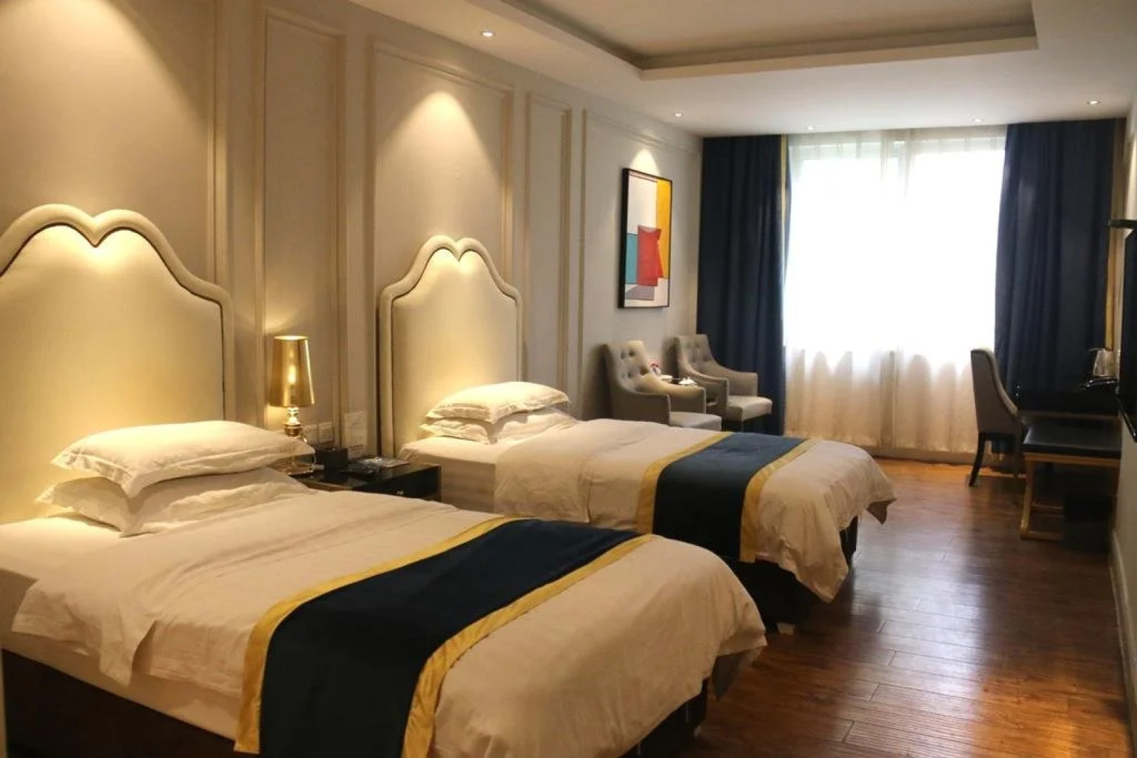 Ju Yuan Business Hotel