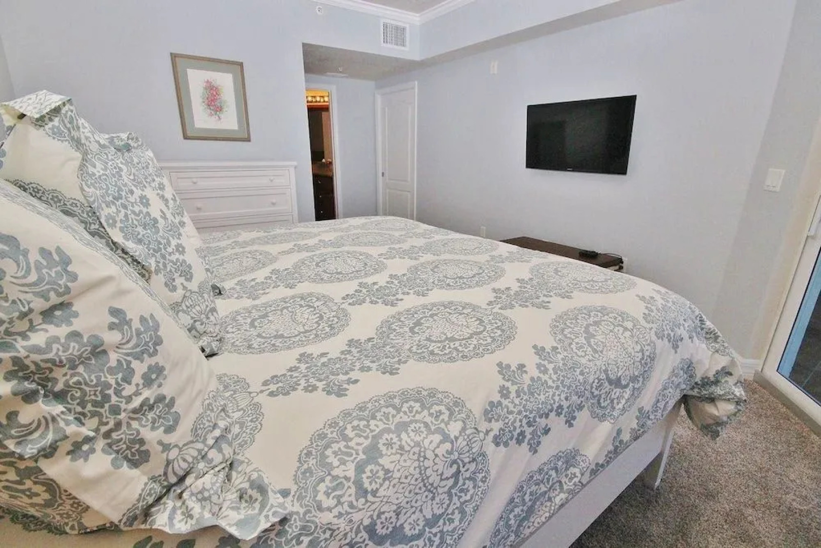 Oceanwalk 18-406 Apartment 2