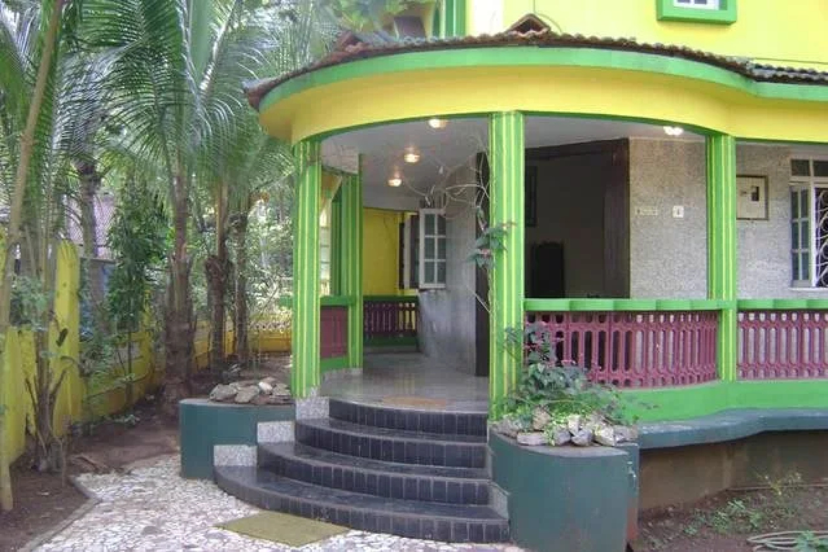 Aakriti's Guest House
