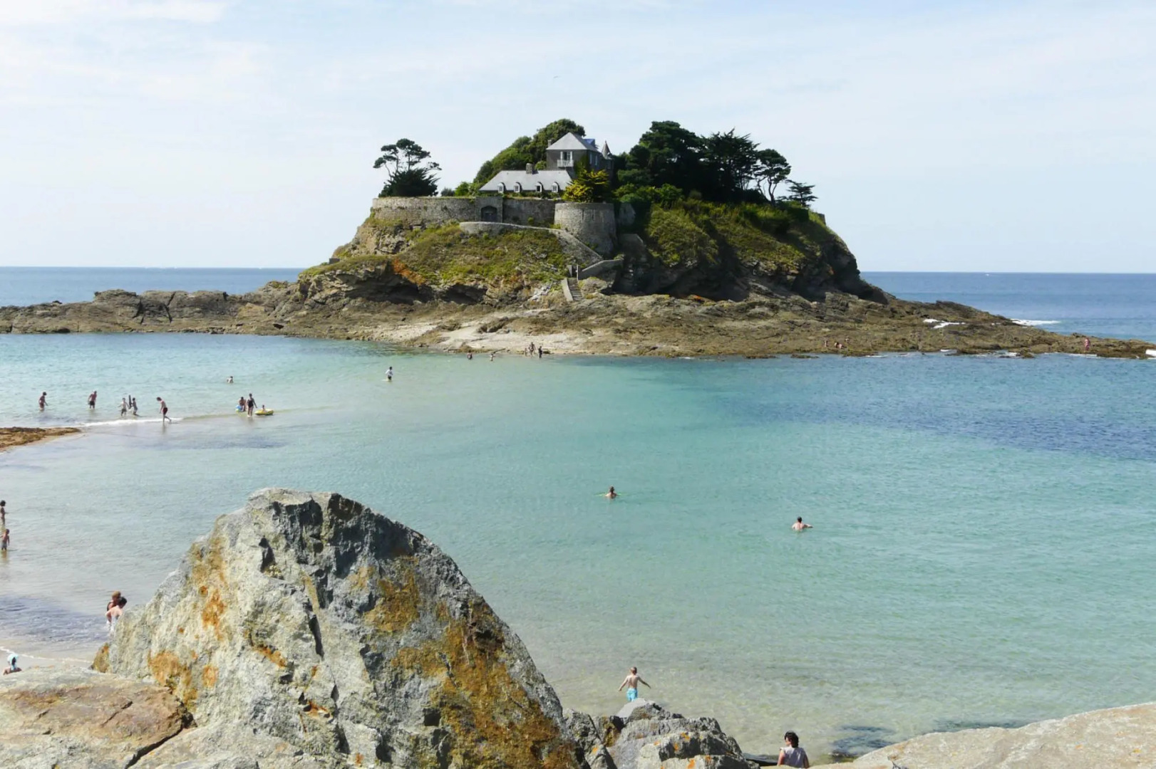 Terraced house, St Meloir des Ondes