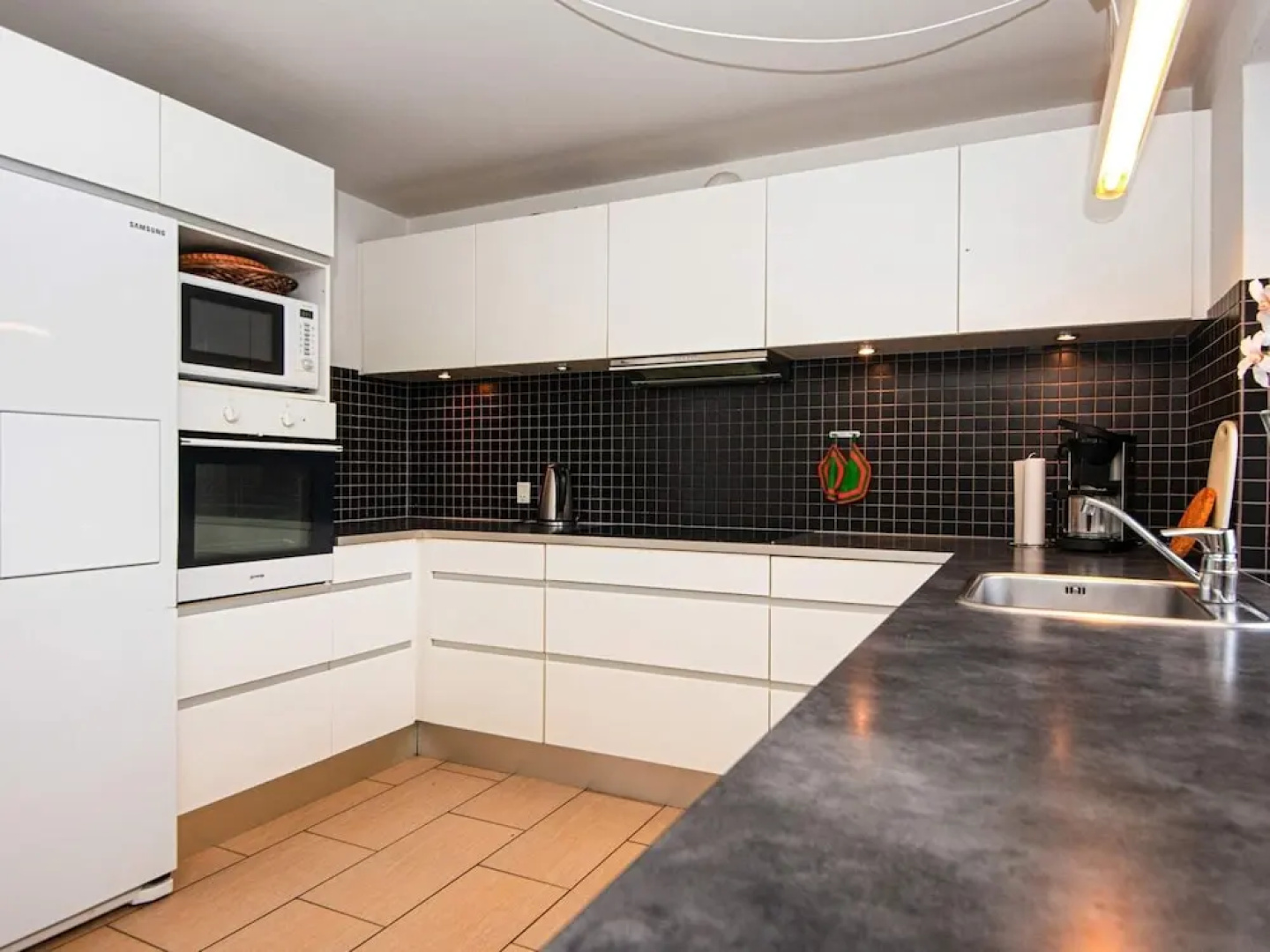 10 Person Holiday Home in Glesborg