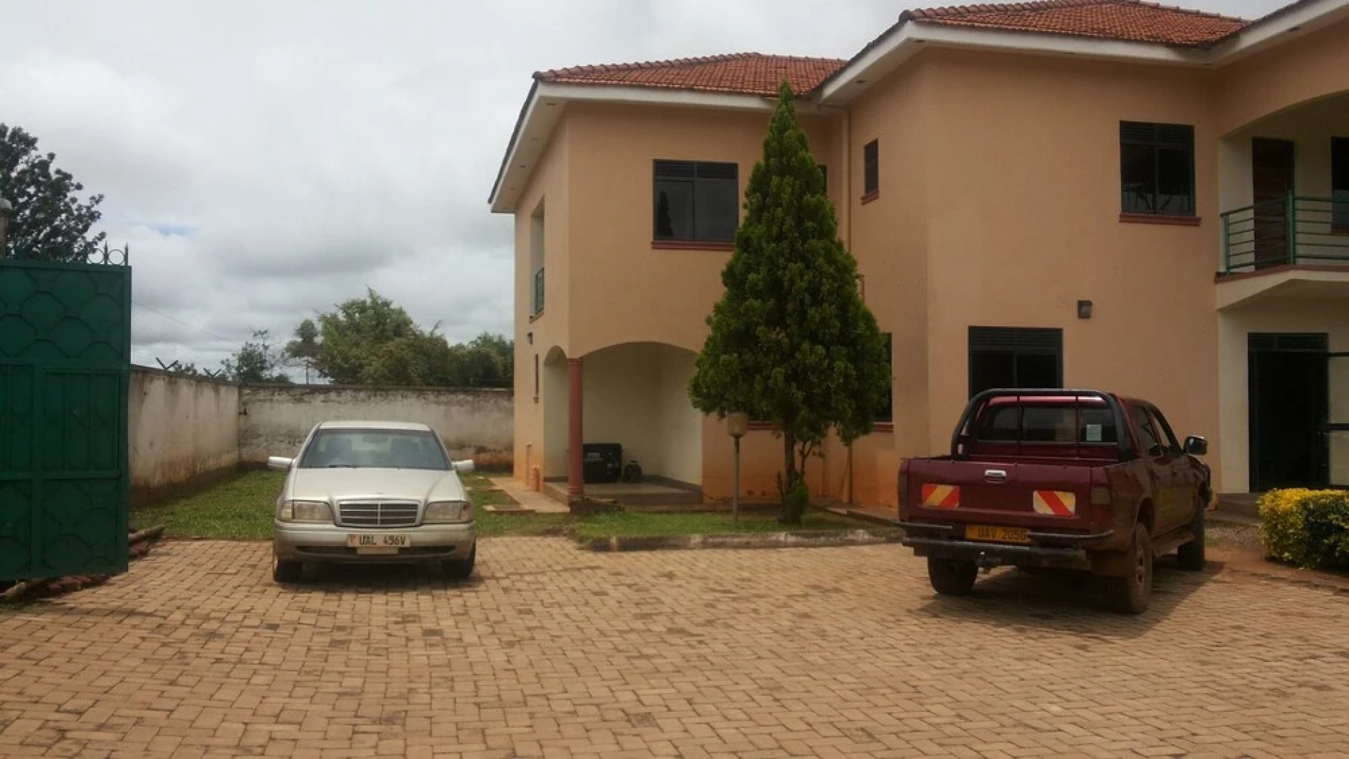 Jojo's Palace Annex