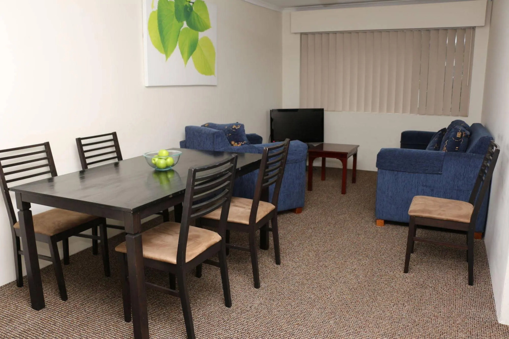 Aabon Apartments & Motel