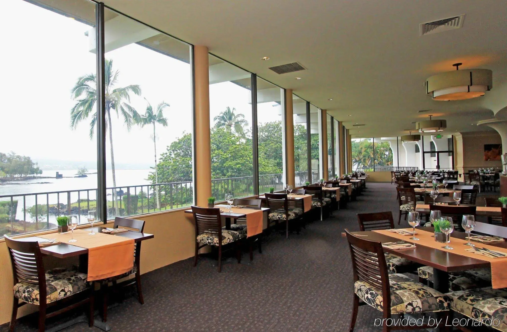 Hilo Hawaiian Hotel, Trademark Collection by Wyndham
