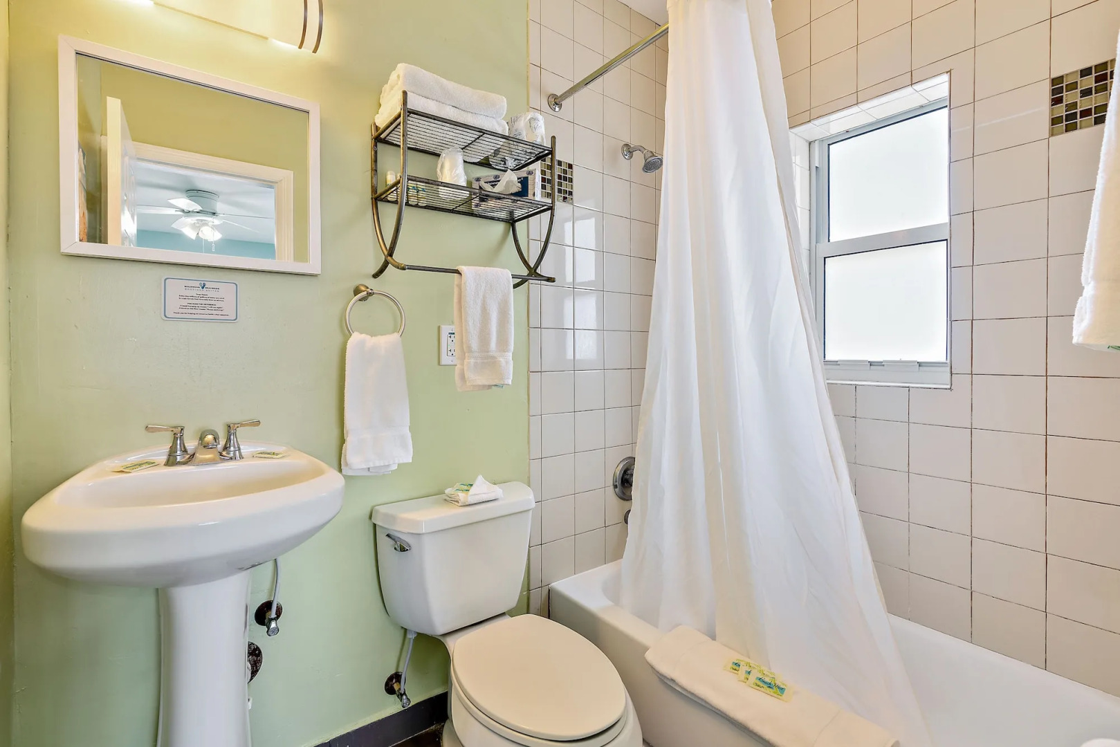 Hollywood Beachside Boutique Suites