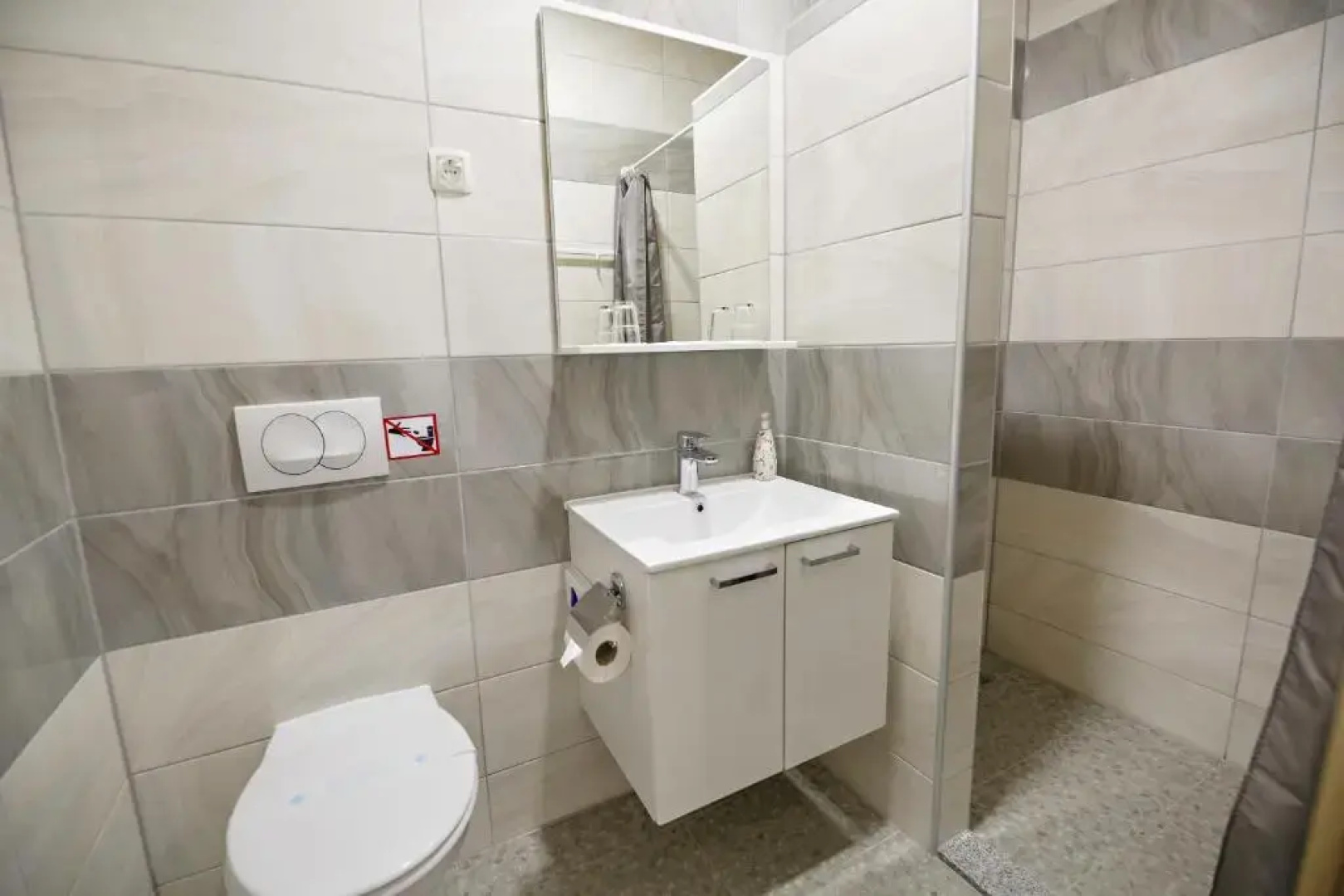 Hostel Mali Pariz