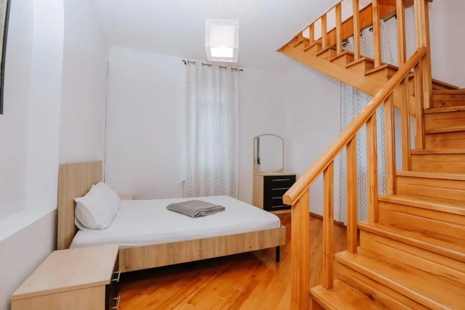 Laguna Villa - Pool, Sauna, Events - at Bazaleti Lake