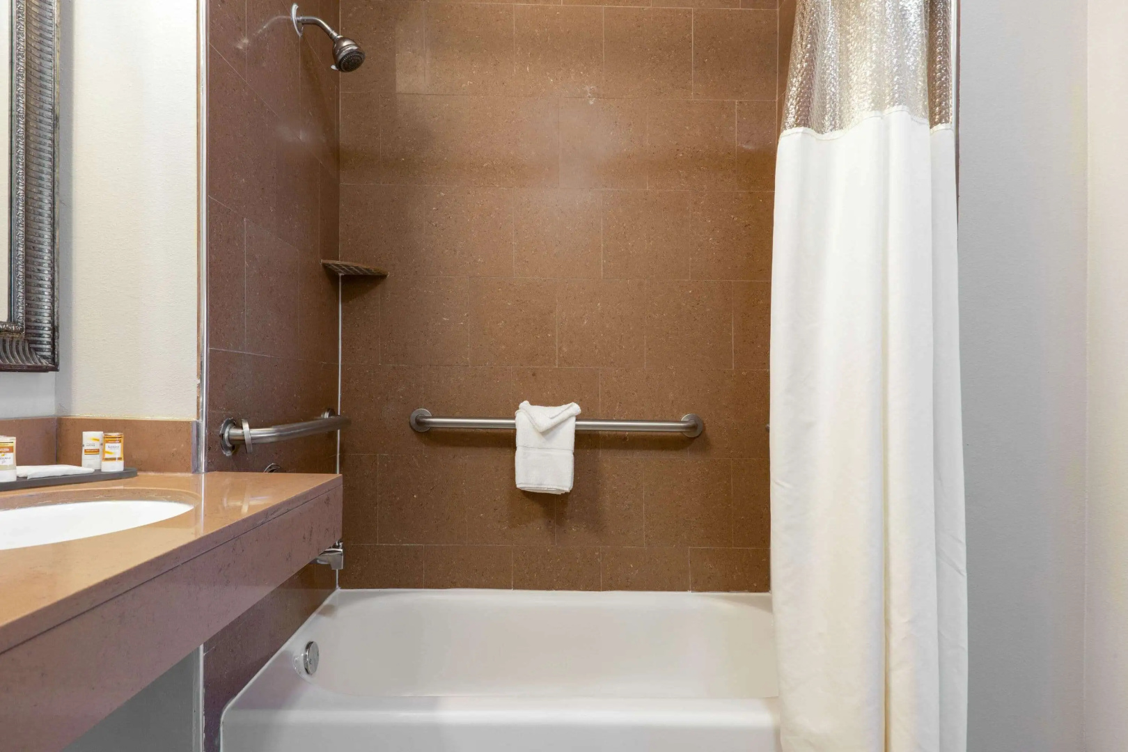 La Quinta Inn & Suites by Wyndham Alvin