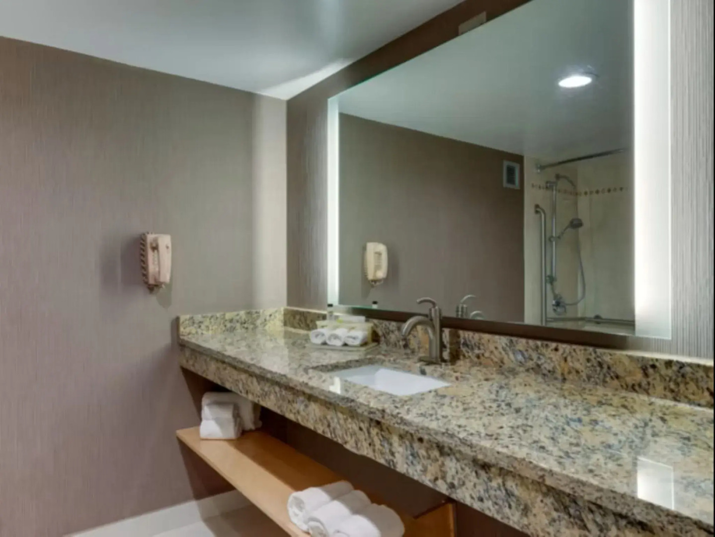 Holiday Inn Express Aberdeen by IHG