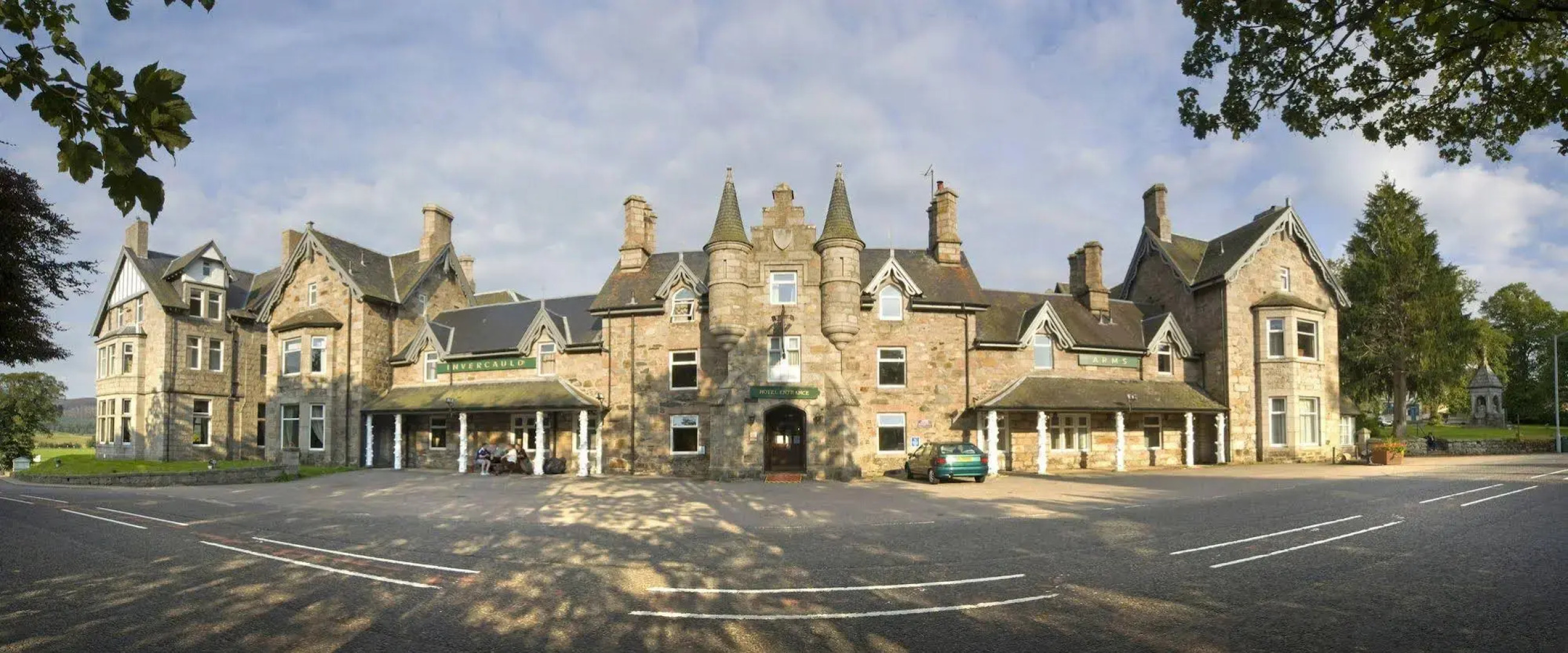 The Invercauld Arms Hotel