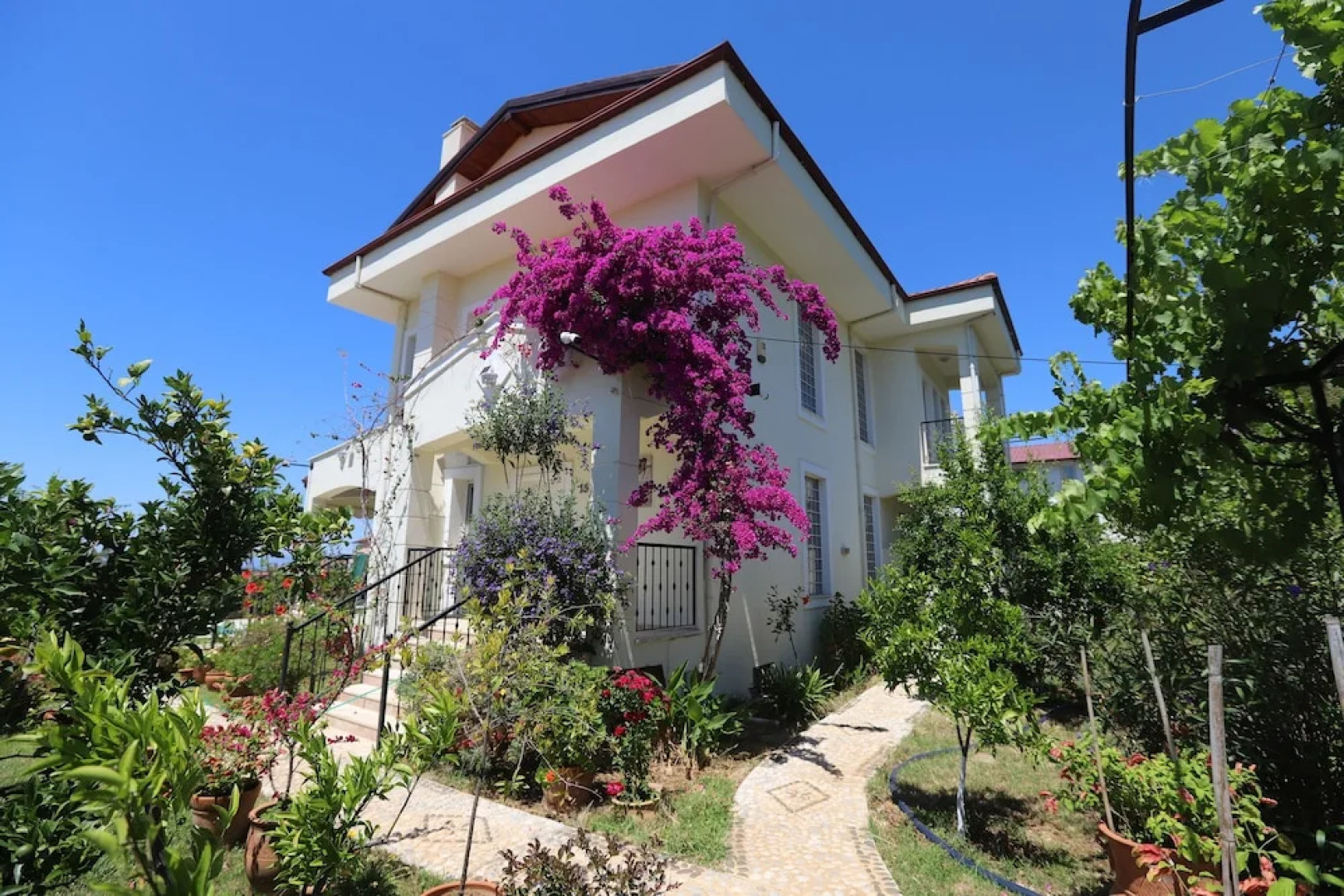 Villa Ruya,with Swimming Pool & Stunning sea Views