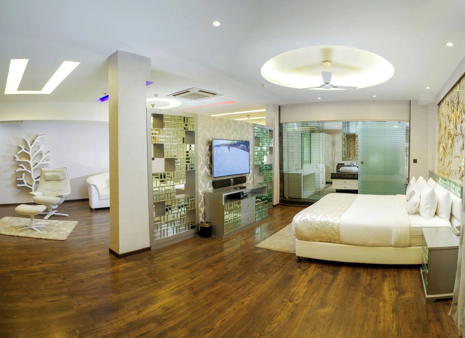 The Panoramic Getaway