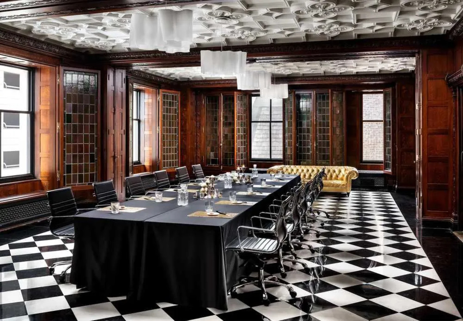 The Blackstone, Autograph Collection