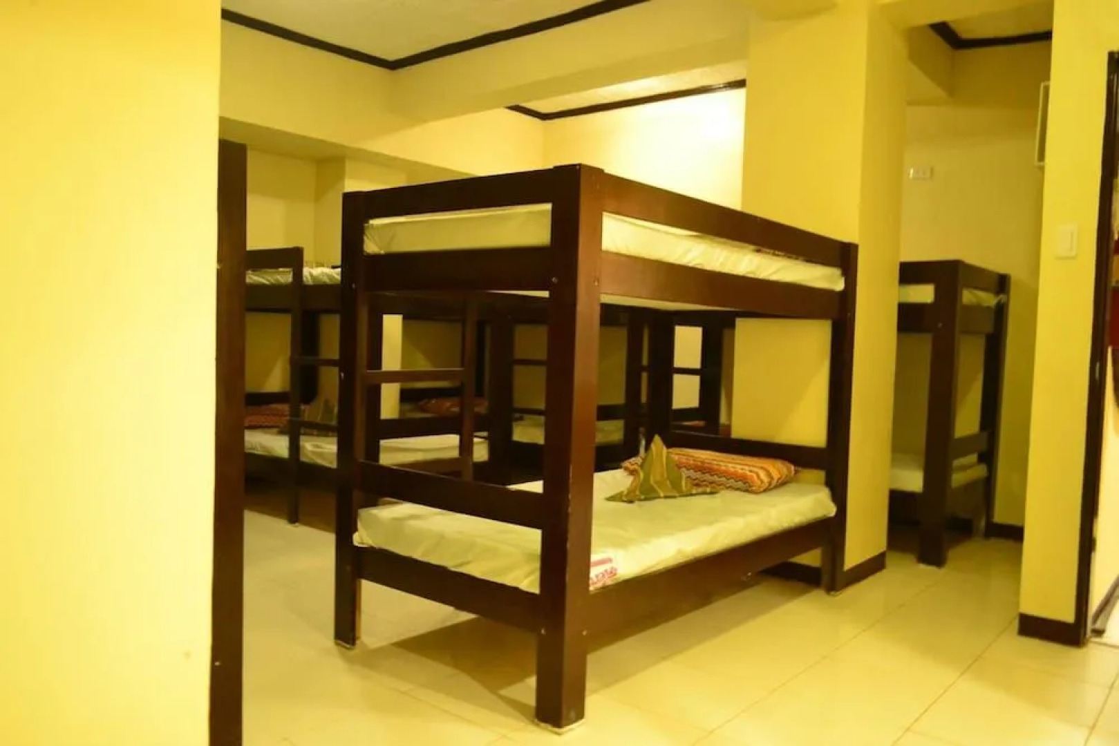 Berlay Backpackers and Tourists Inn