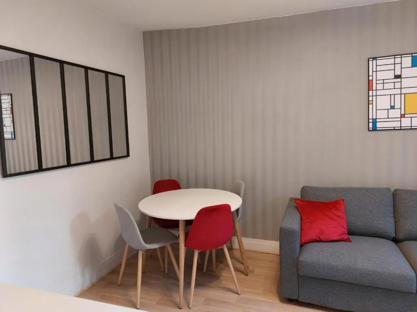 F2 Entre Paris Et Eurodisney 5 Min a Pied Gare