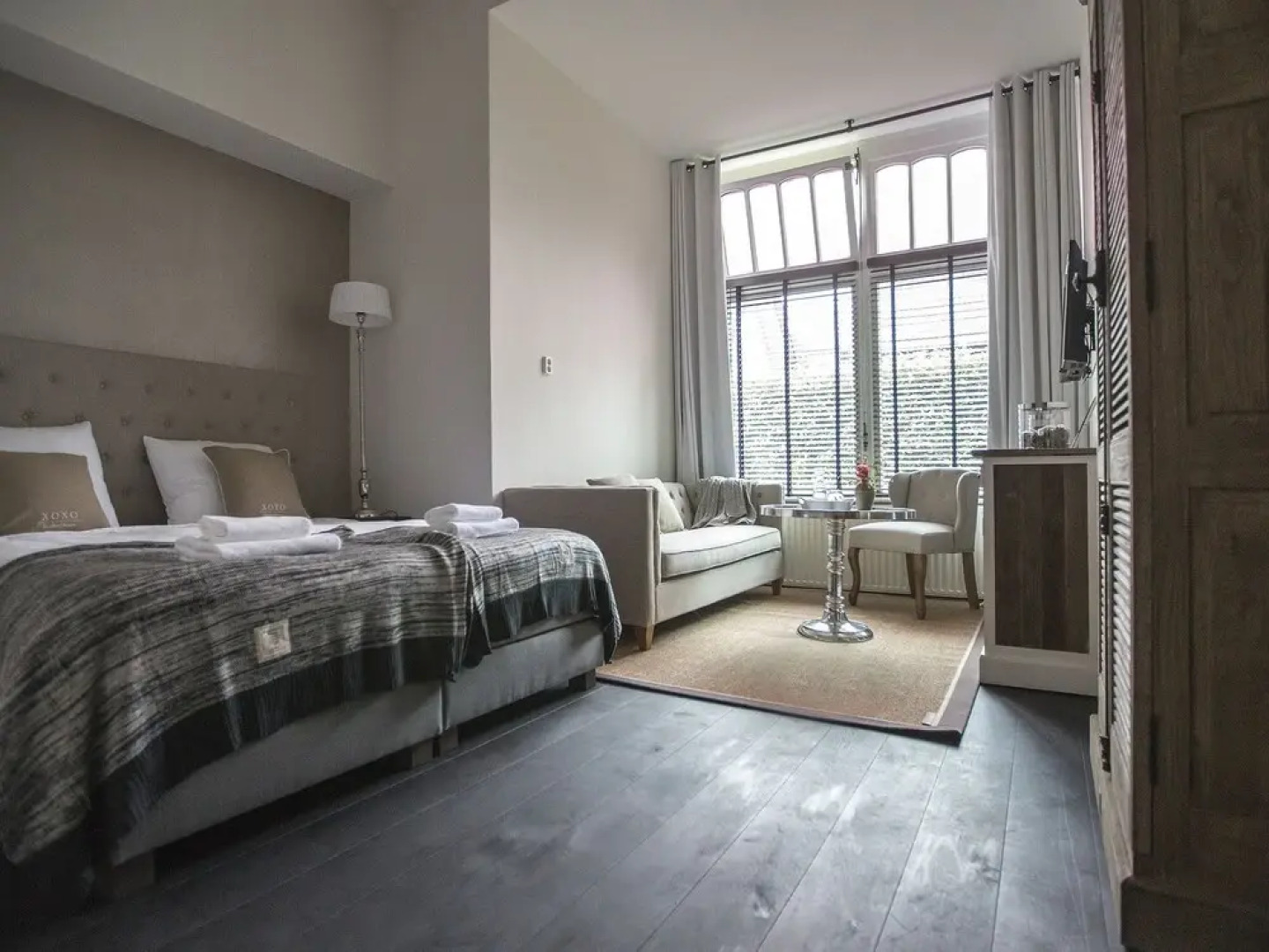 Zenzez Hotel & Lounge