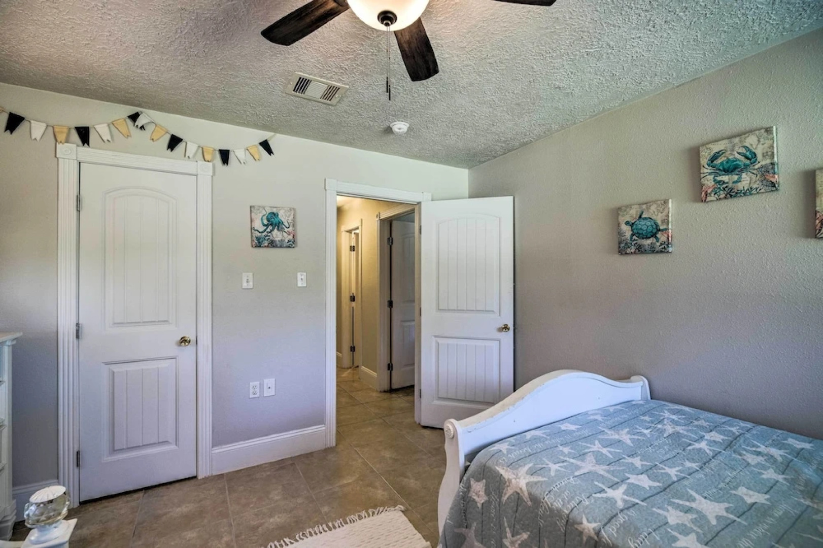 Spacious Seabrook Home w/ Patio: 1 Mi to Beach!