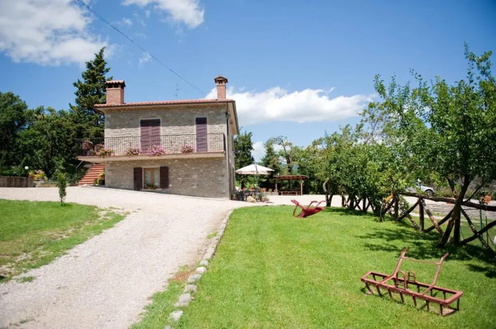 9 bedrooms house with private pool enclosed garden and wifi at Caprese Michelangelo