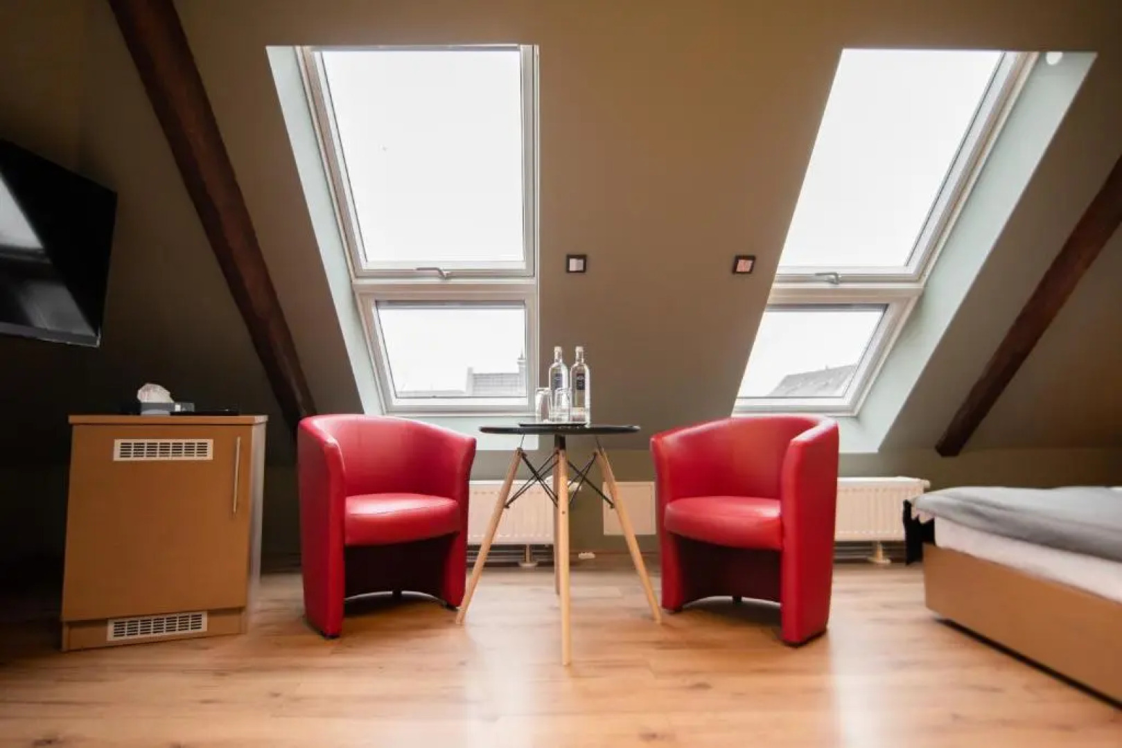 Angelis Pension - Restaurant zum grunen Baum