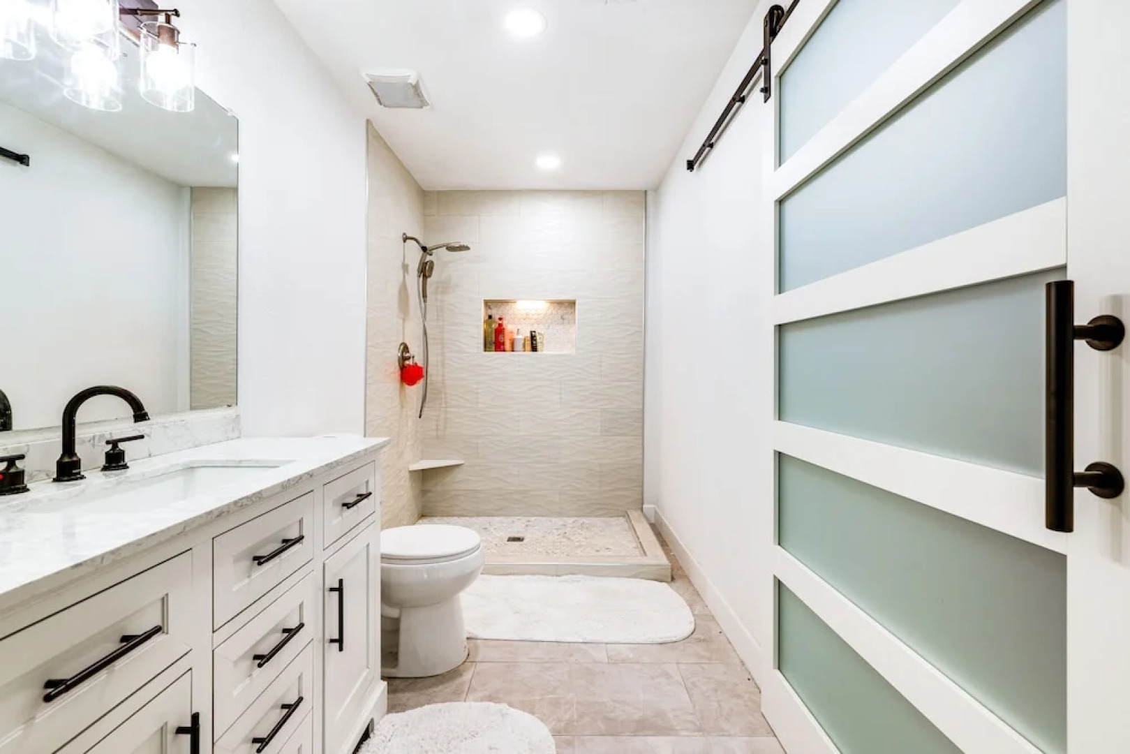 Airy Tempe Vacation Rental w/ Gas Grill + Pool!