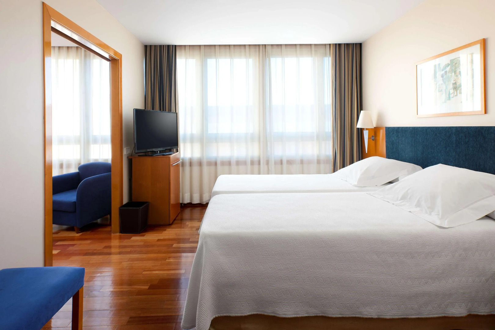 NH Castellón Mindoro Hotel