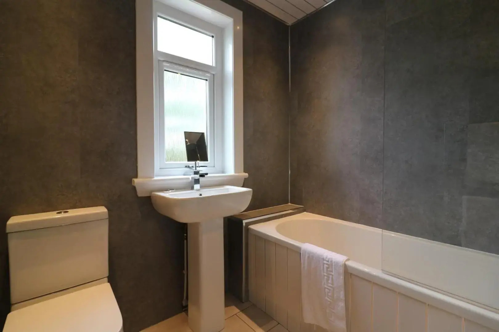 Signature - New View Place