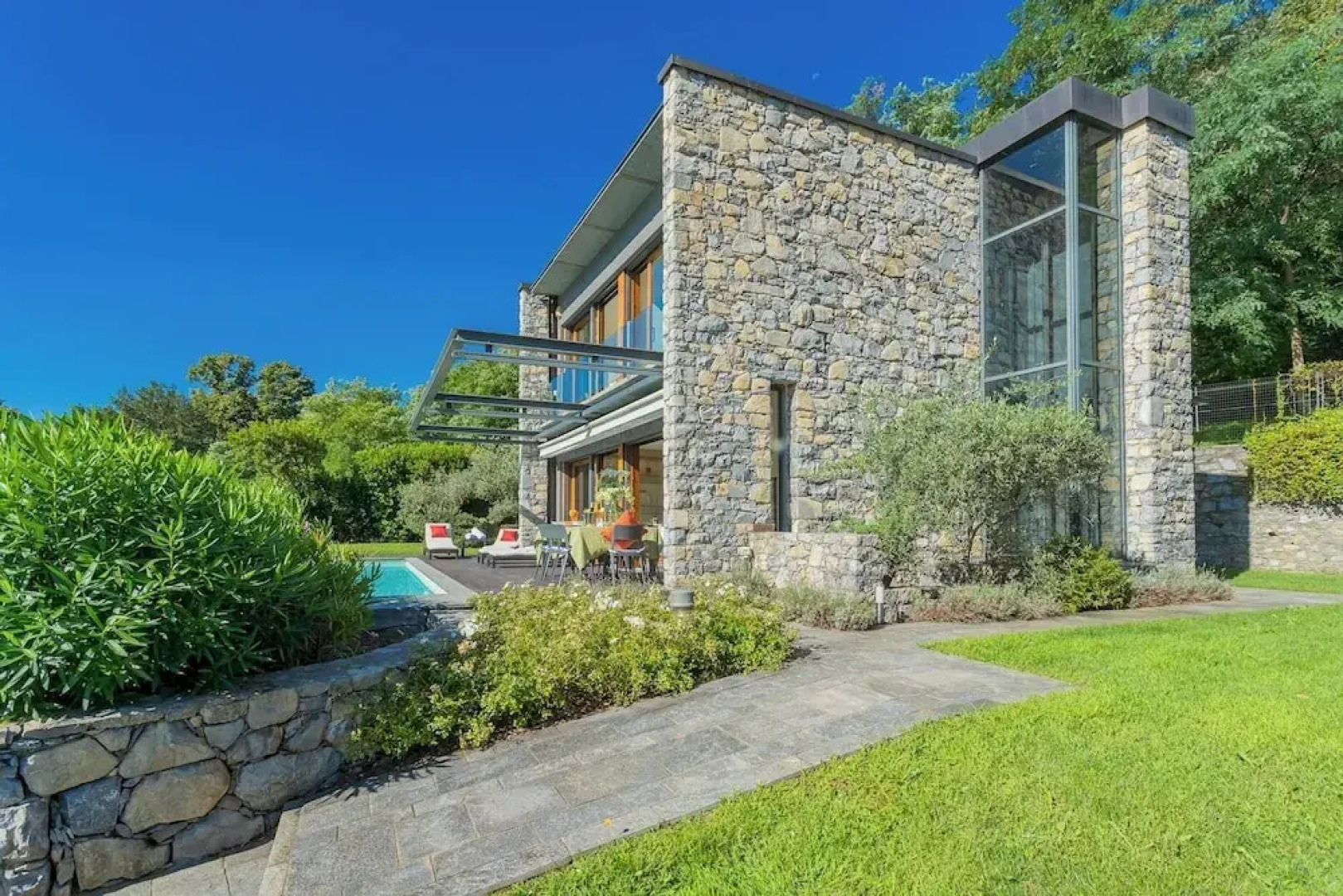 Villa Infinity by Rent all Como