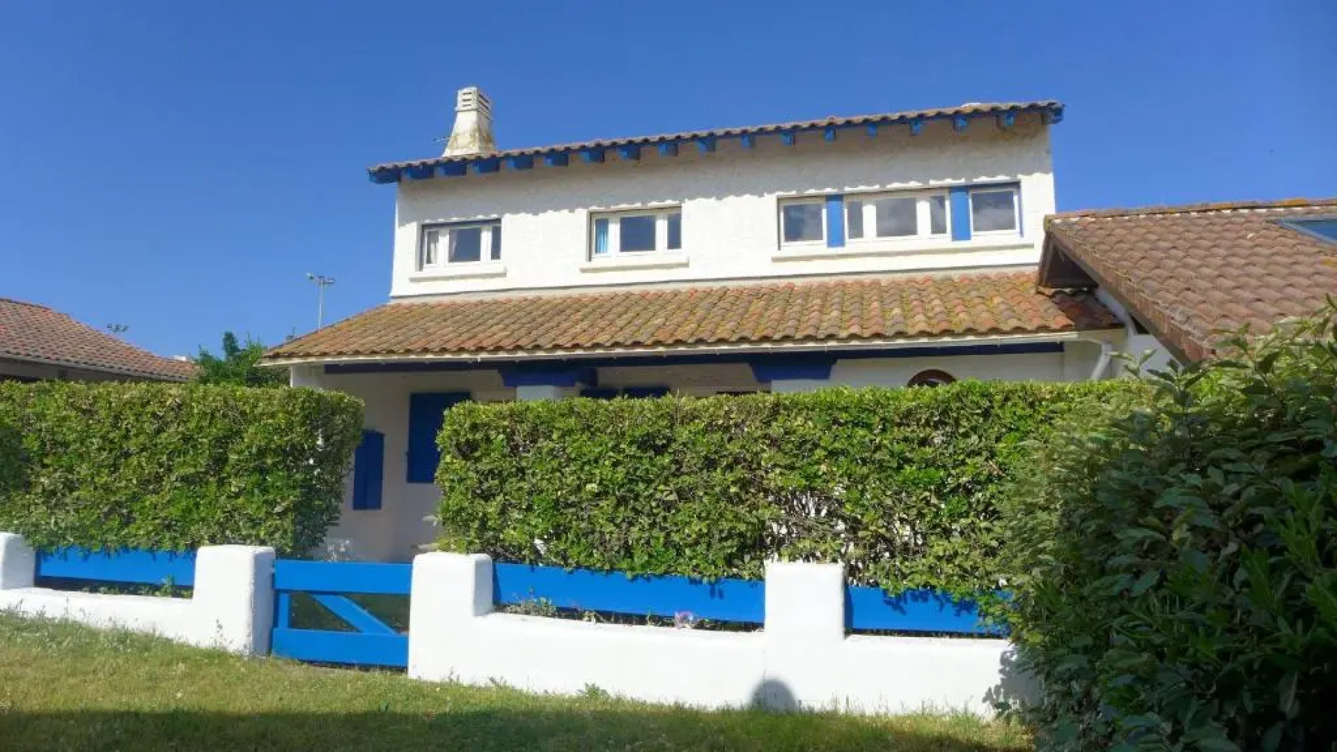 Réf 227 Seignosse , À Proximité Immédiate de la Plage Des Bourdaines , Villa Patio Classée 3 Étoiles , 6 Personnes