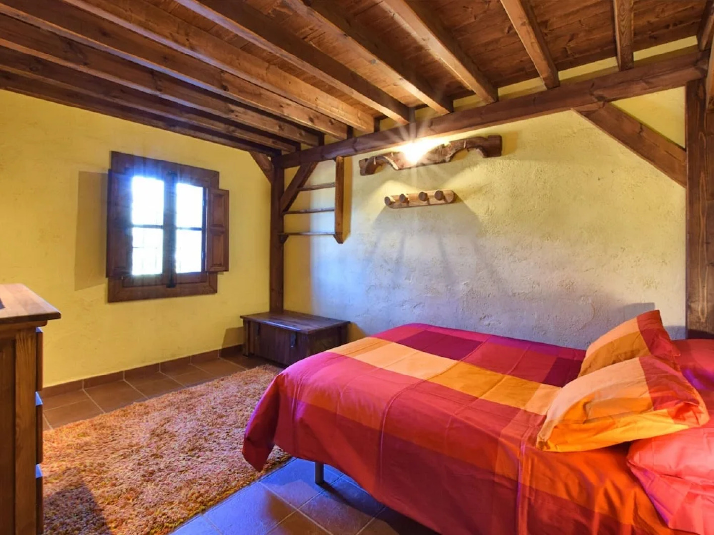 Pretty Cottage in Alcaucín with Private Swimming Pool