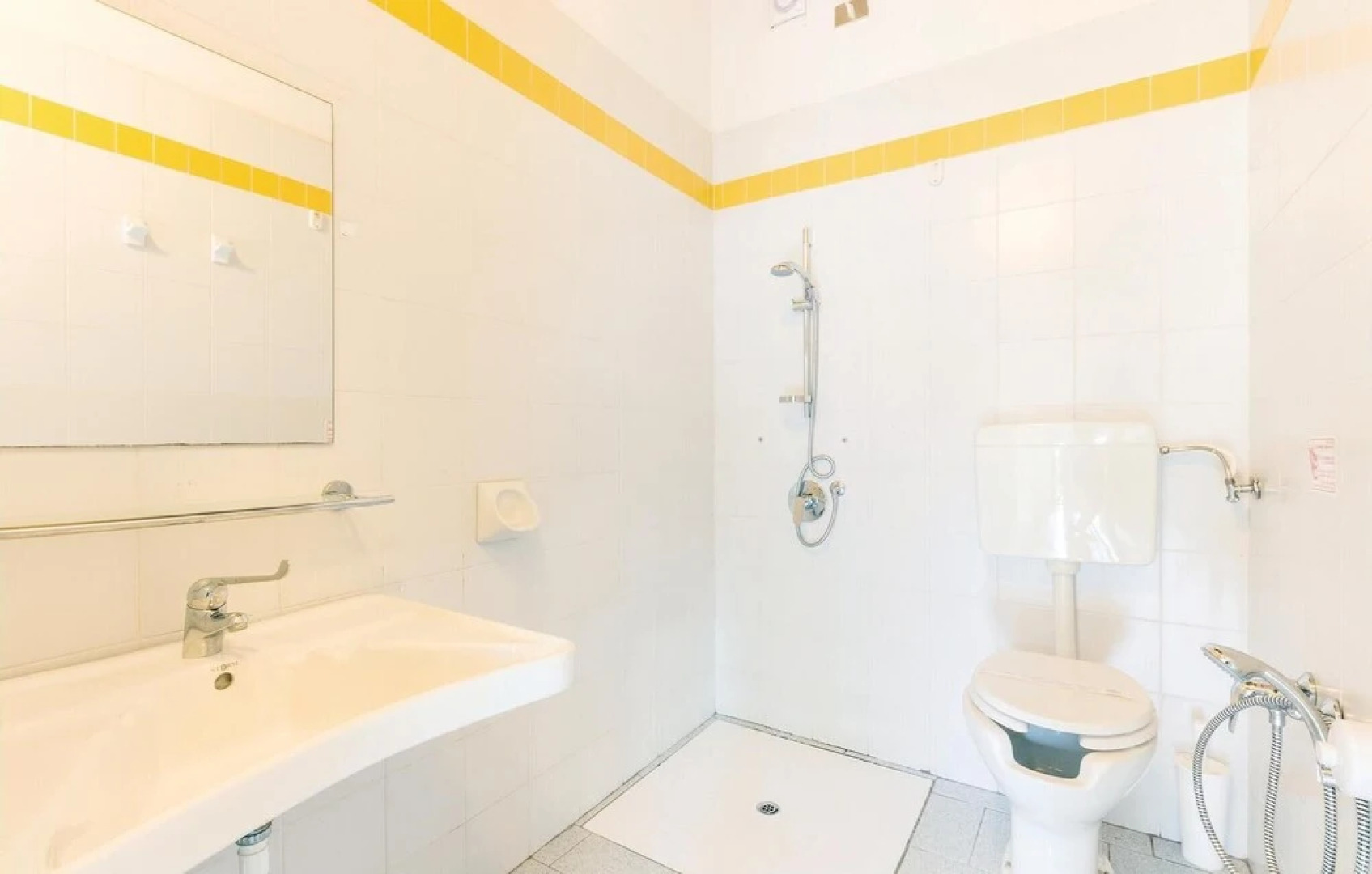 Awesome Apartment in Iseo BS With 2 Bedrooms, Wifi and Outdoor Swimming Pool