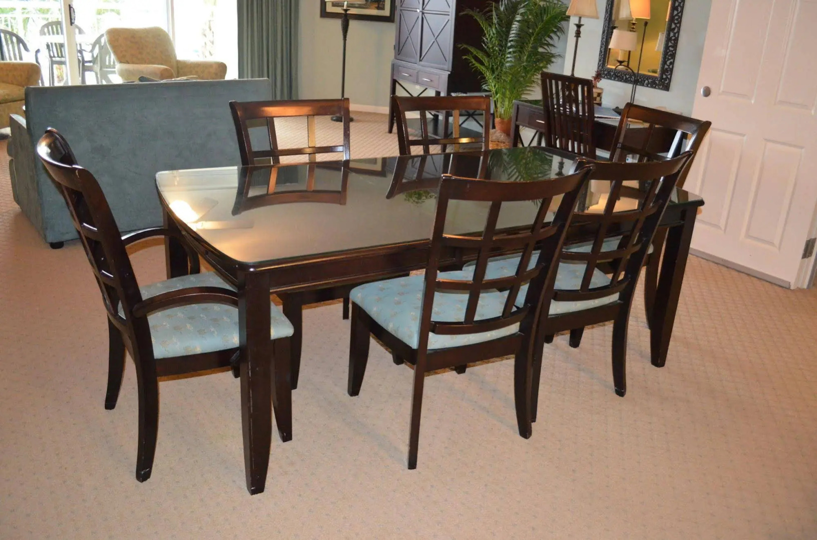 Barefoot Resort & Yacht Club