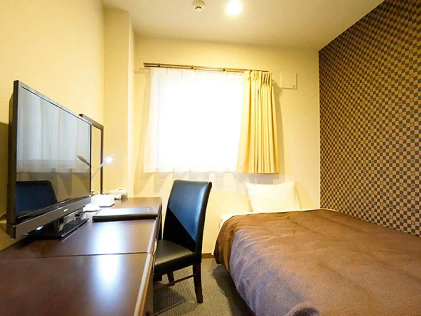 HOTEL LiVEMAX Himeji Ekimae