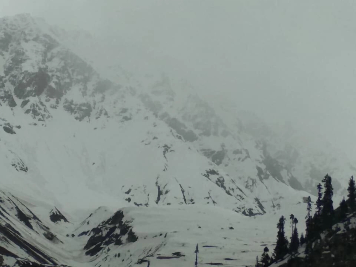 Belladona Hotel Naran