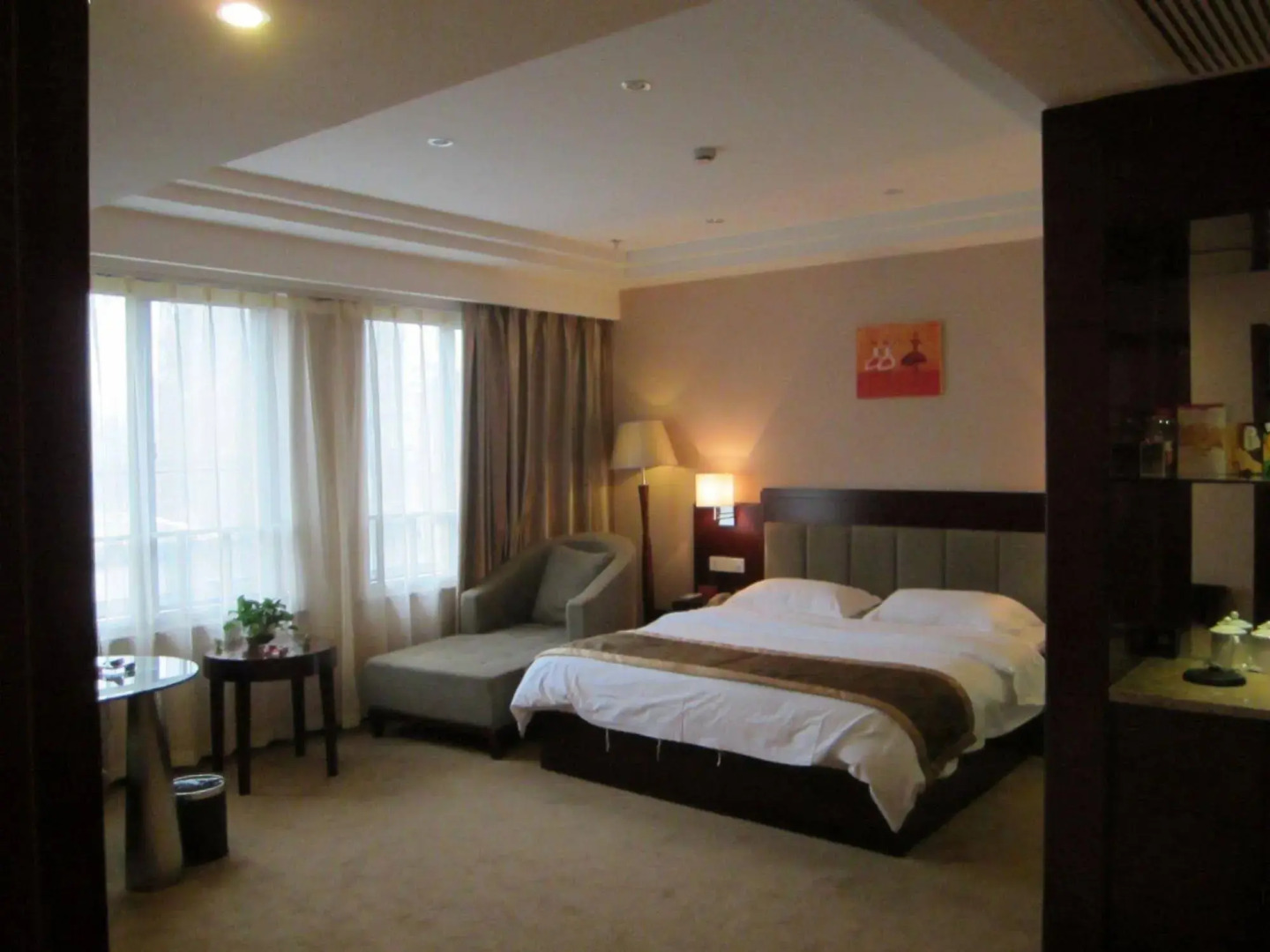 Wenjing Holiday Hotel