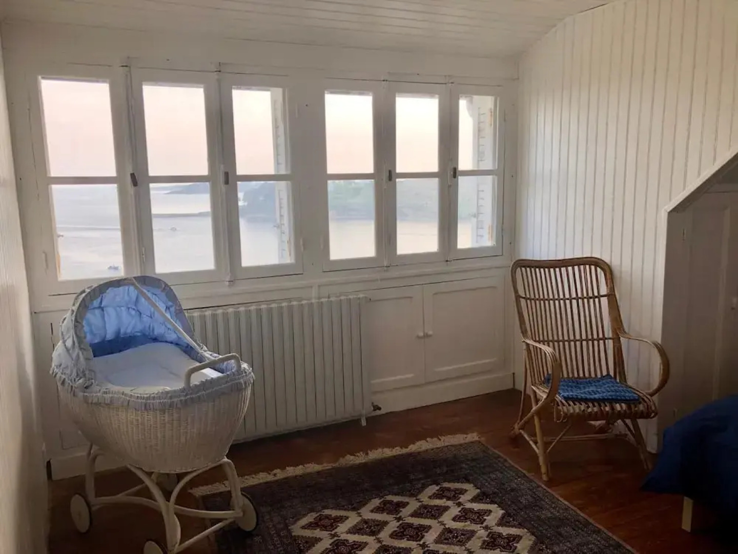 Superb sea View / Private Beach Access