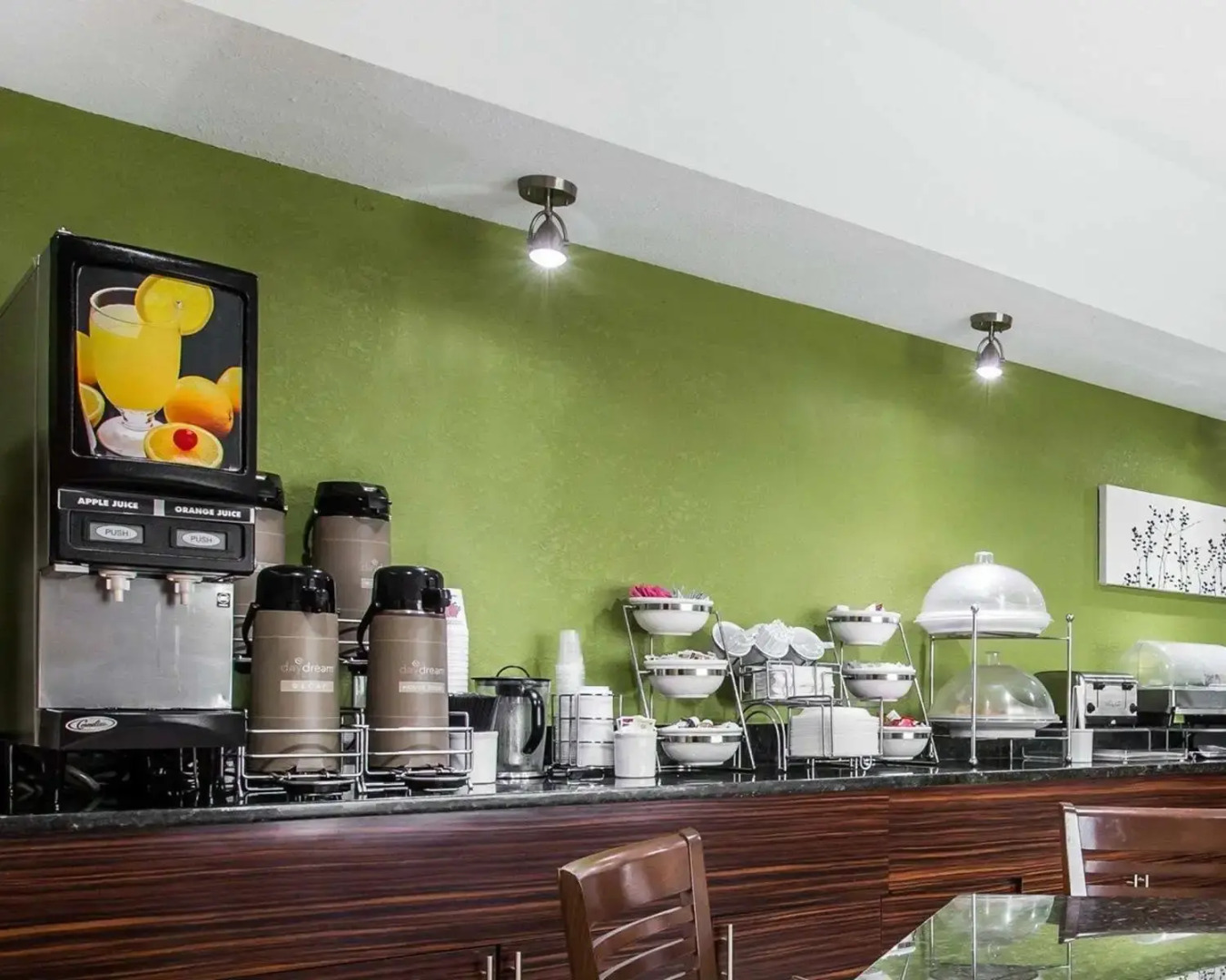 Days Inn by Wyndham McDonough