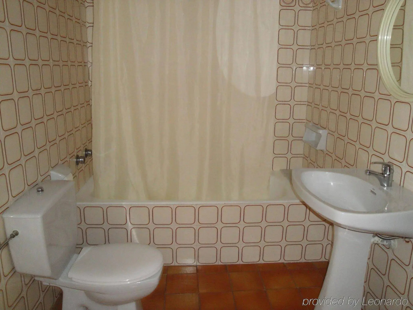 The White Apartments - Только для взрослых