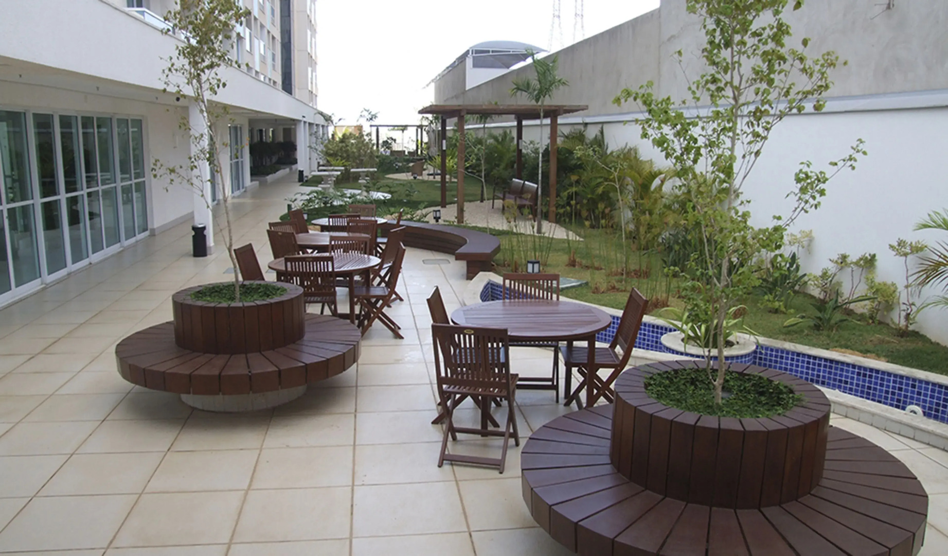 Spot Hplus Long Stay