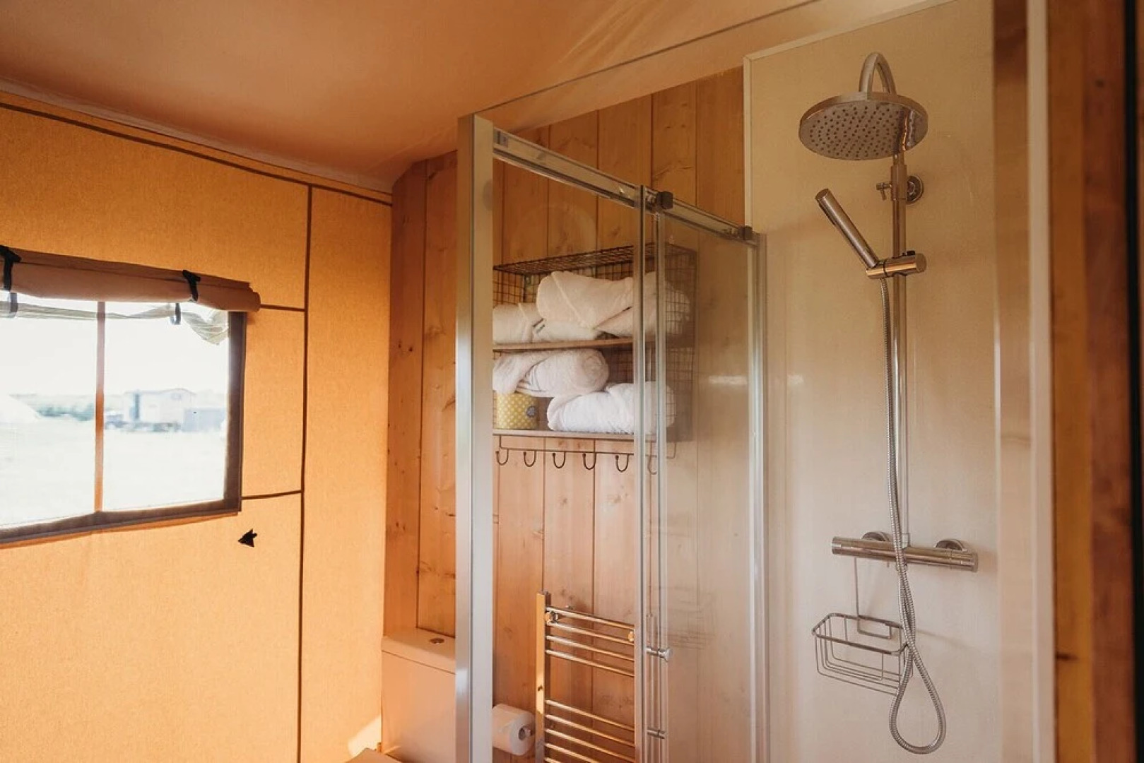 Fenland Retreats at Willow Grange Farm