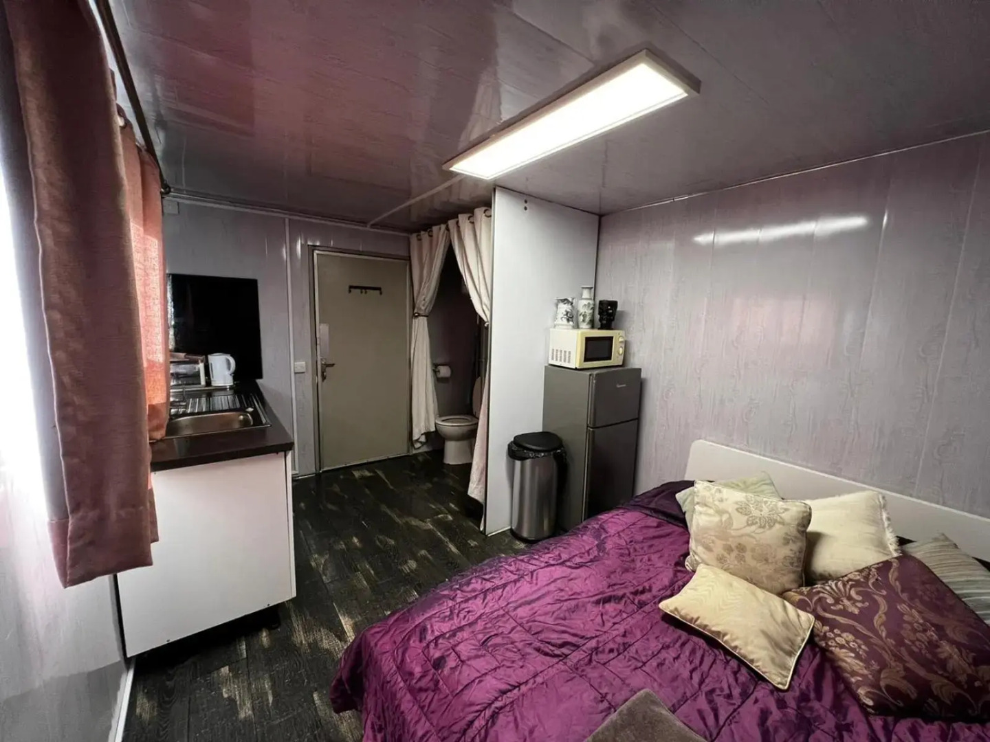The Caduceus - Private Cabins