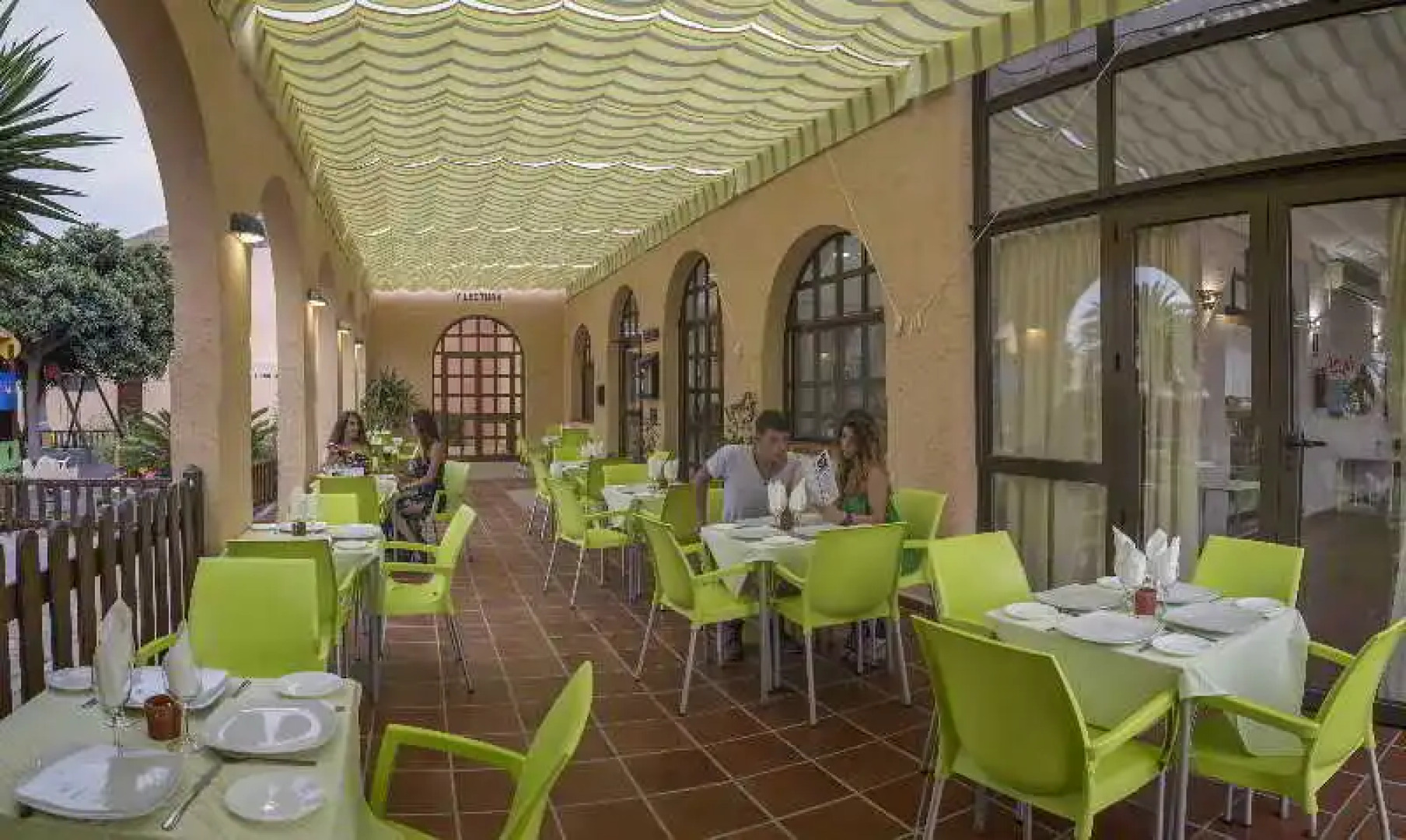 Bungalows Los Escullos