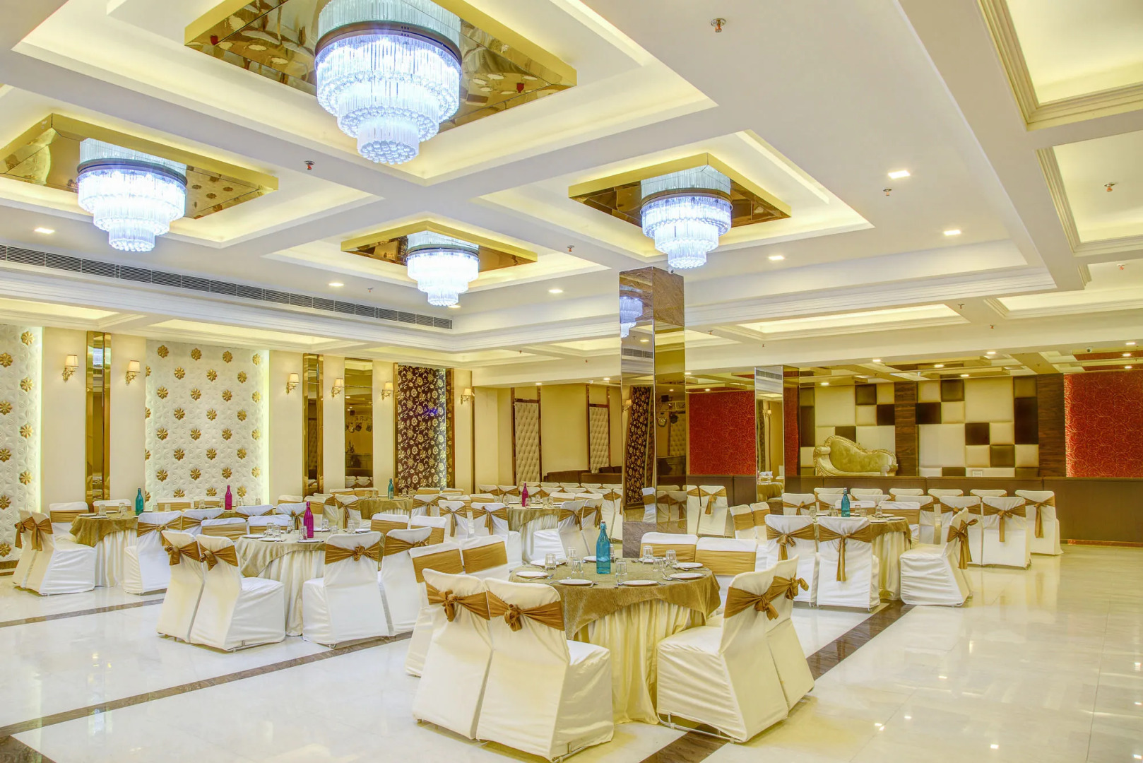 Treebo Tryst SC Residency